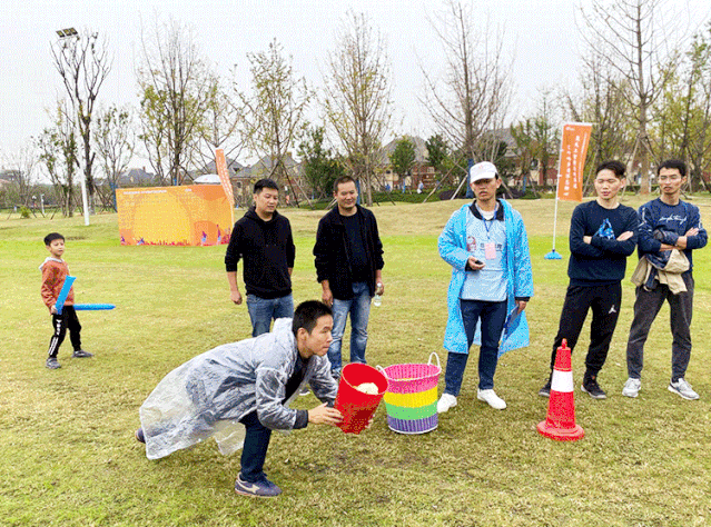 中科天工趣味运动会06.gif