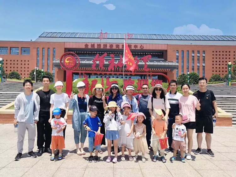 中科天工红色之旅06.jpg