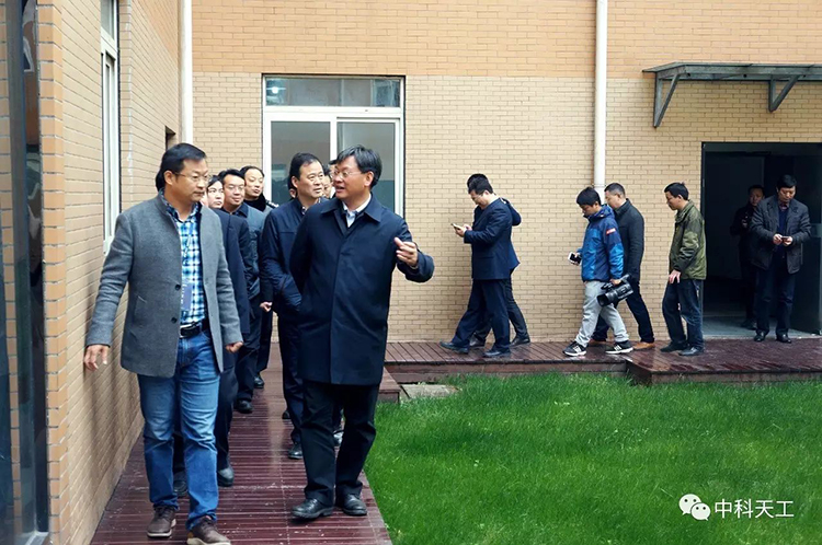 沙洋县县委书记率“四大家”领导莅临中科天工考察交流05.jpg